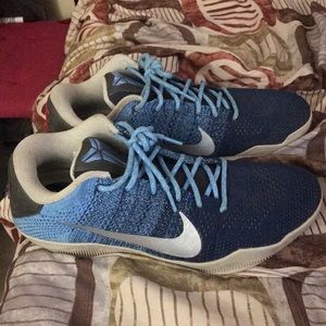 NIKE KOBE’s sz 10.5